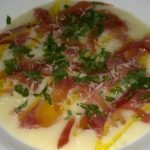 Sopa Creme Velouté de Batata com Presunto de Parma