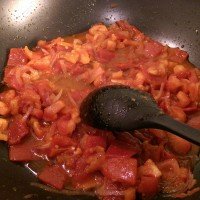Refogando tomates e pimentão – Receita de Viagem